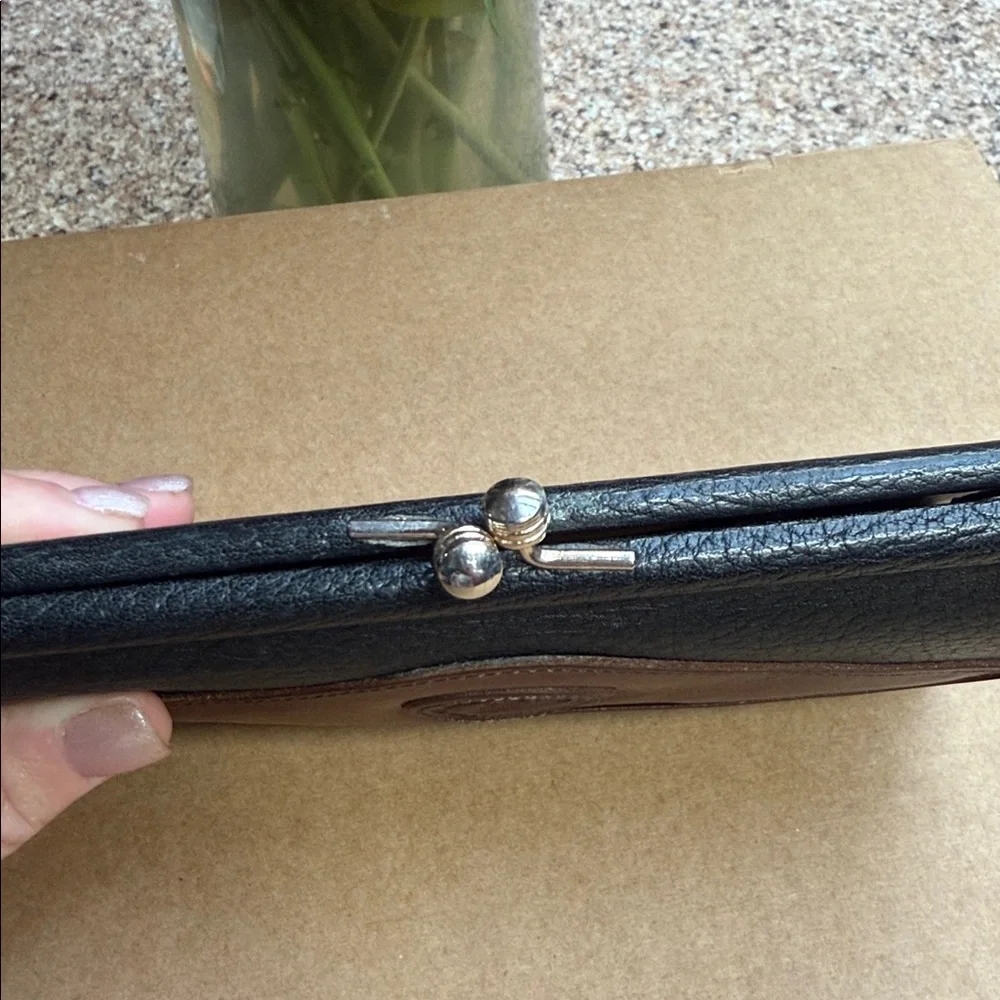 Dooney & Bourke Vintage All Weather Leather - Picture 11 of 11